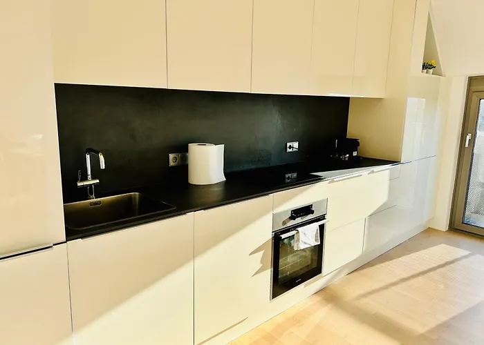 Modern Stylish Luxury With Parking דירה *