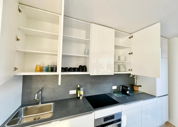Modern Stylish Luxury With Parking דירה